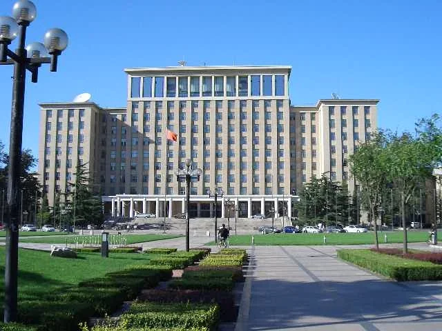 Campus building accompanying the Tsinghua University stop.