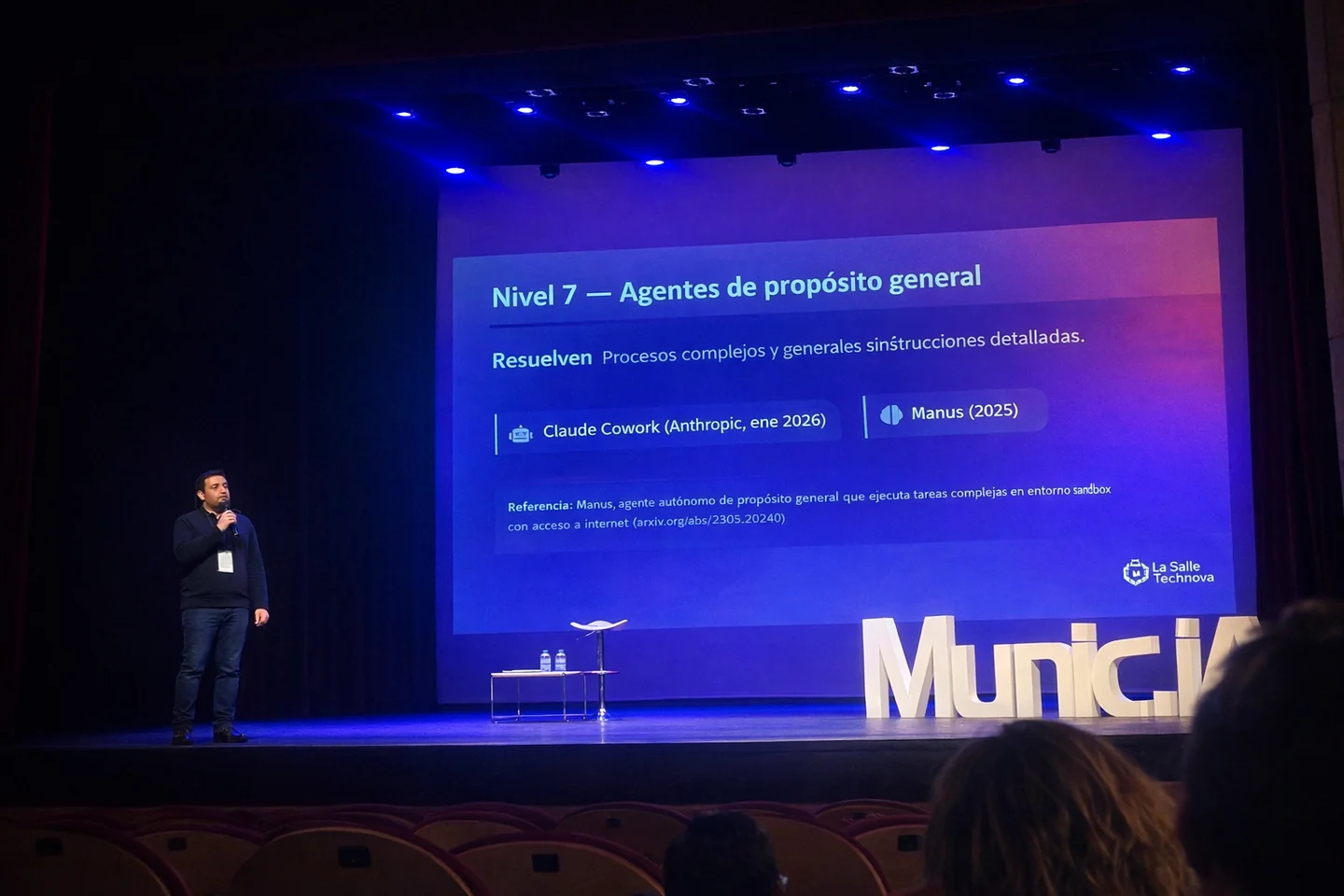Xavier Mitjana’s level 7 slide on general-purpose agents.